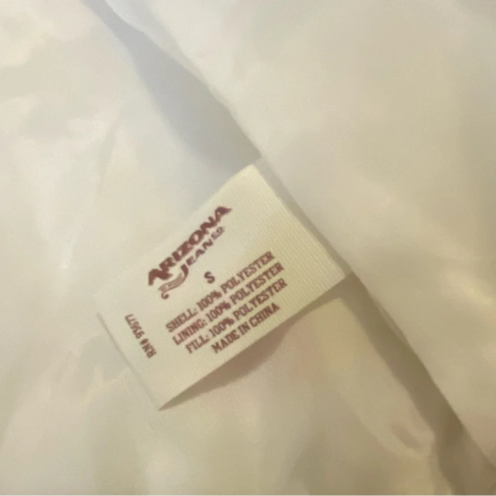 Arizona Jean Company White Puffer Vest NWT - Picture 6 of 6